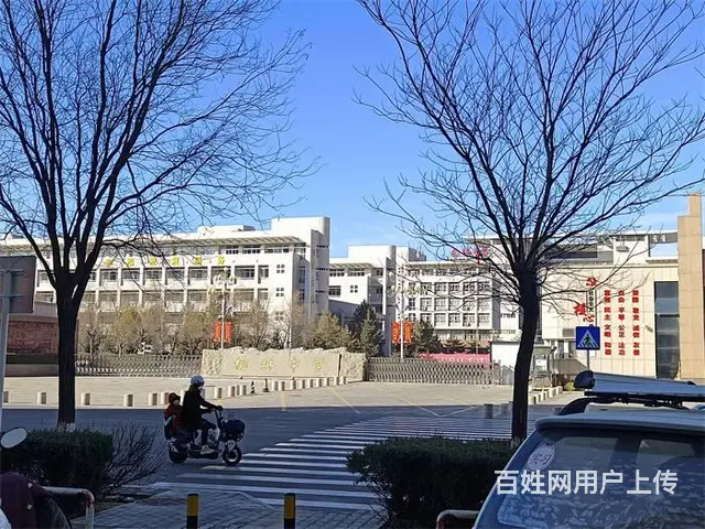 【同城搜铺网免费找店】榆林中学105平空铺转让【可分割】 - 图片 2