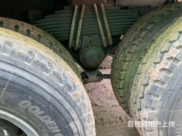 18年库存斯太尔渣土车 5.8米U型大箱340马力 - 图片 9