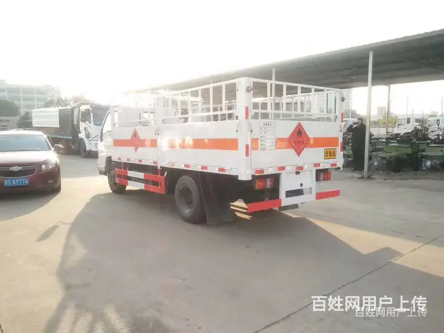 5方氧气瓶运输车 厂家供应包上牌 - 图片 2