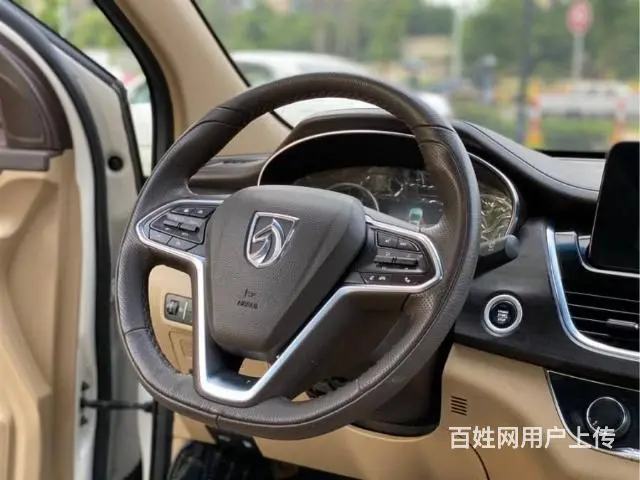 宝骏 宝骏730 2019款 1.5 手动 超值型7座 - 图片 5