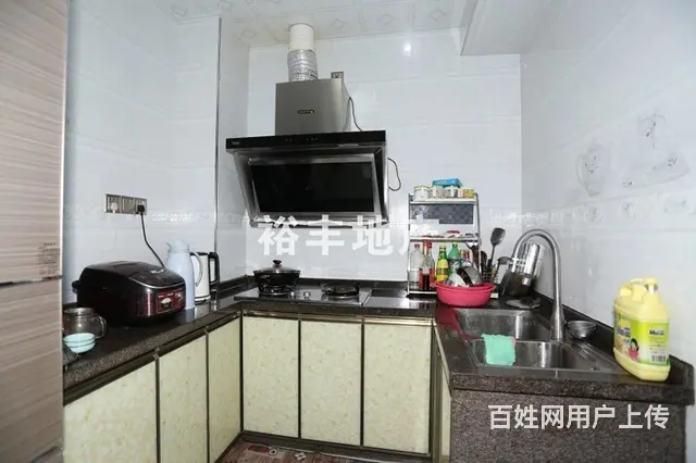 新景豪庭 精装3房  总价90万 业主诚心出售 价 - 图片 1