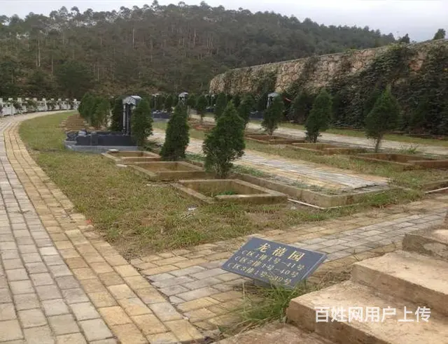 乌鲁木齐米泉市北郊公墓,讲解员联系电话,专车接送, - 图片 3
