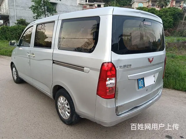16年五菱荣光V转让 - 图片 4