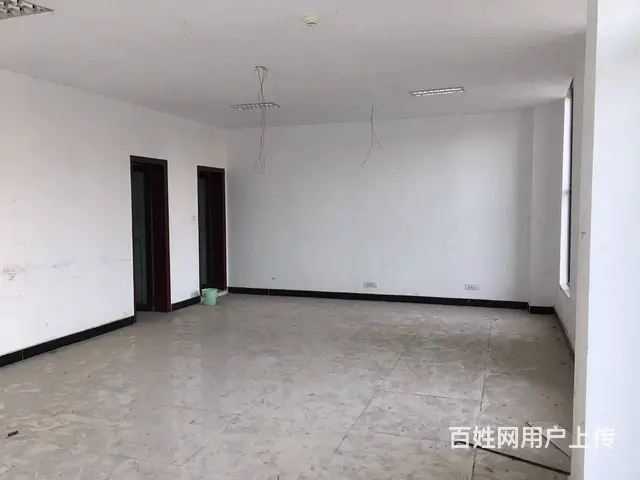 出租红花岗东欣彩虹城河边热铺 - 图片 1