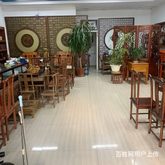 红旗大街与赣水路交口临街317平米门市出租： - 图片 4