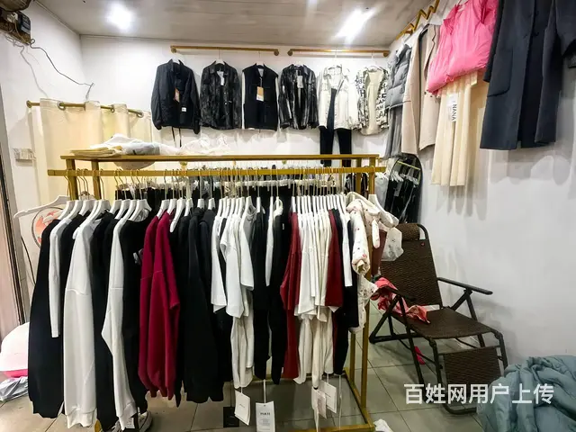 （及 致）位于综合市场入口处服装店转让！周边人流集中！可空转 - 图片 3