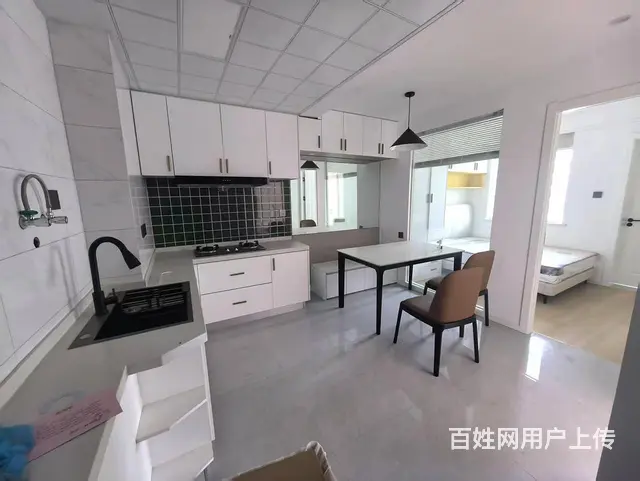 桐泾北路地铁口 彩香二村 精装修 两房朝南 大客厅 低楼层 - 图片 4