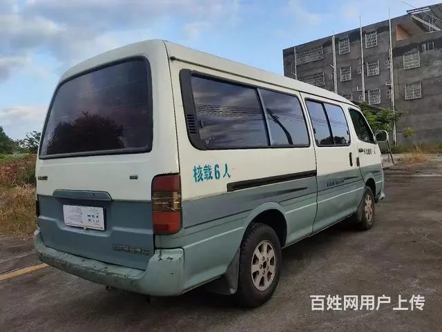 加长版超大金杯面包车 - 图片 4