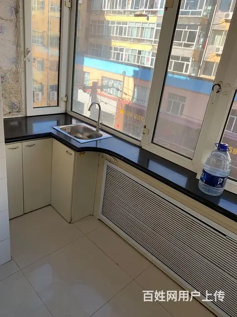 新鹤A区时代附近 普通住宅1厅 中等装修 - 图片 3