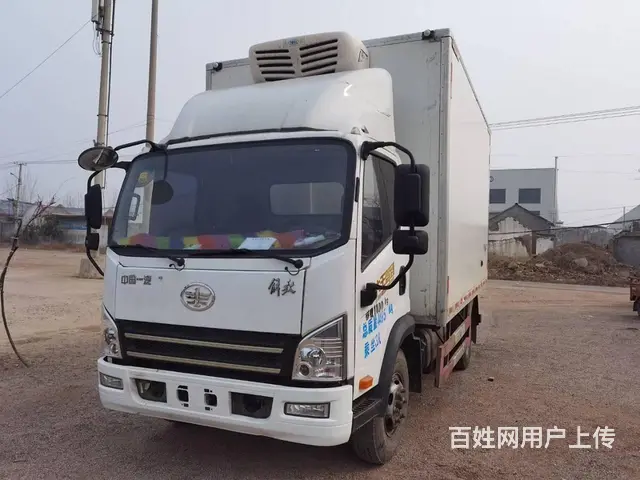 解放大王宽体3.0排量法士特小八档箱蓝牌中的天花版 - 图片 1
