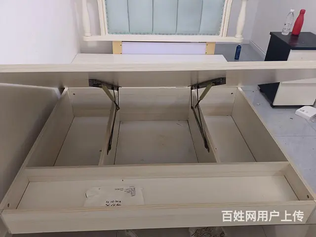 双人床低价出售 - 图片 4