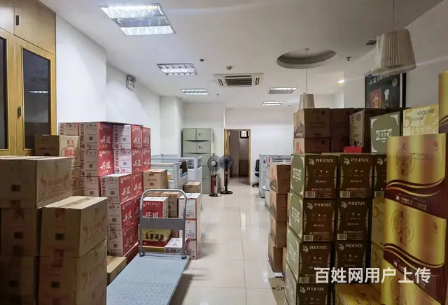 万象城十字路口弧形门面 地铁口适合餐饮、饮品等 - 图片 6