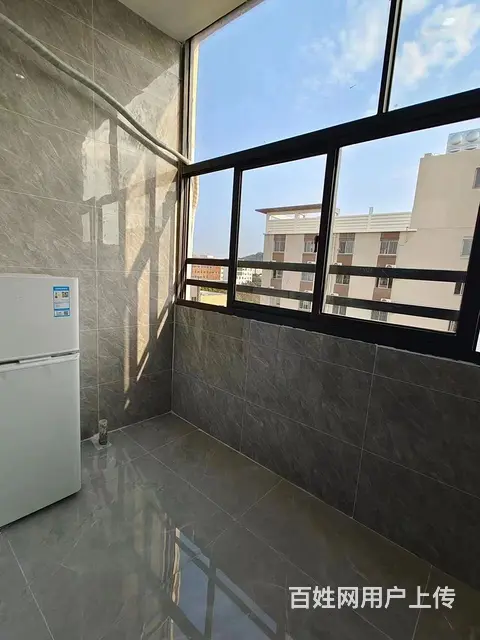 地铁房苹果公寓  精装修 大单间 - 图片 2