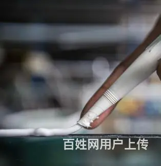影视道具硅胶手工焗瓷胶橡胶粘金属胶水厂家 - 图片 1