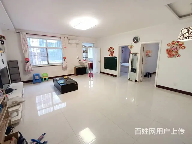 新世纪广场西门附近 火车站运通小区 普通住宅 中等装修 - 图片 1