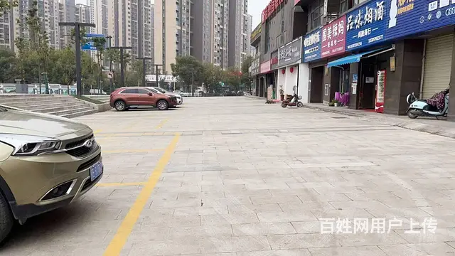 【搞定了！】五一广场香城尚都368平临街旺铺 出租 - 图片 9