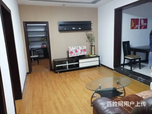船山大道小西门附近精装修3室2厅家具家电齐全月租1200 - 图片 1