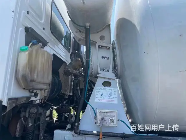 18年豪沃唐鸿大20方搅拌车 - 图片 3