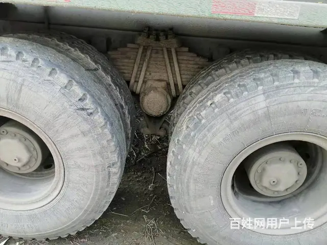 出售轻量化17年二手豪沃 大12方搅拌车340马力 - 图片 5