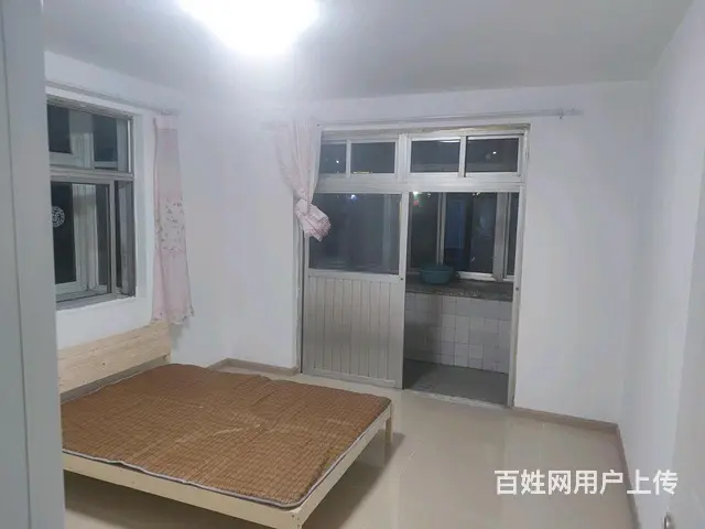 南洪街精装二楼三室一厅出租 - 图片 1