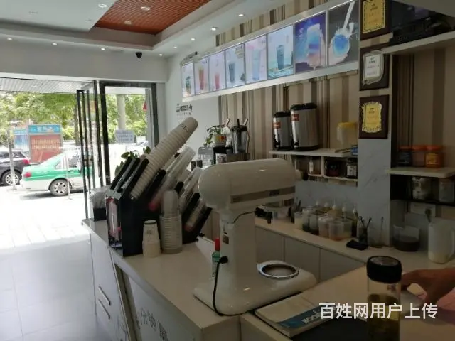 巢湖市团结路巢湖一中正对面沿街精装成熟盈利奶茶饮品店低价急转 - 图片 3