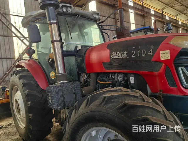 2104拖拉机 - 图片 2