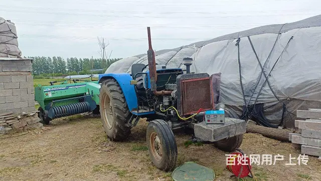 出售拖拉机和打捆机 - 图片 2