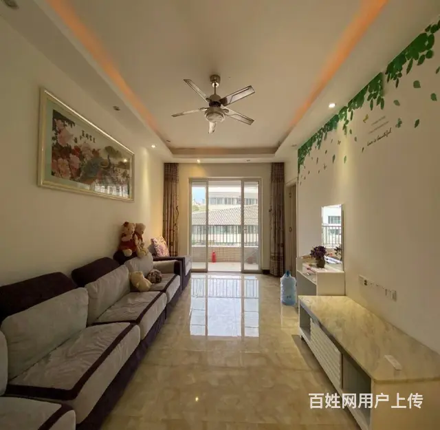 金湾红旗广场旁，玉兰湖庭精装三房出租，生活交通周边配套齐 - 图片 1