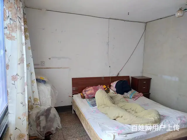首付六万洪南菜市场旁三房便宜卖楼层适中产证齐全临近十二小 - 图片 4