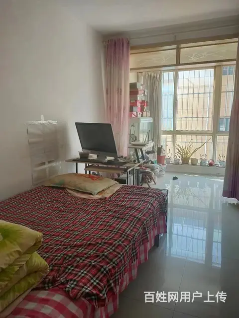 沿河小区 普通住宅 精装修 - 图片 1