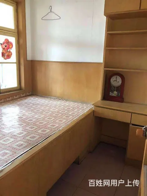 ?出租：老法院北，3楼，80平，3室，1000每月，189 - 图片 1