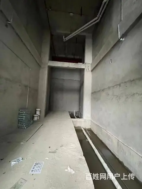 A(个人)正荣财富中心临街门面出租编号4005 - 图片 2