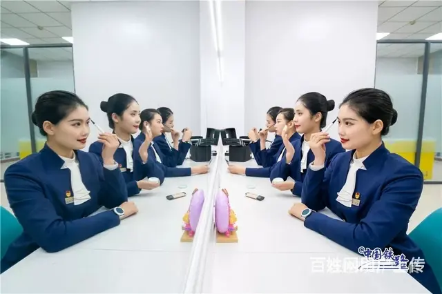 淮南D秀丽端庄高铁乘务员 - 图片 4