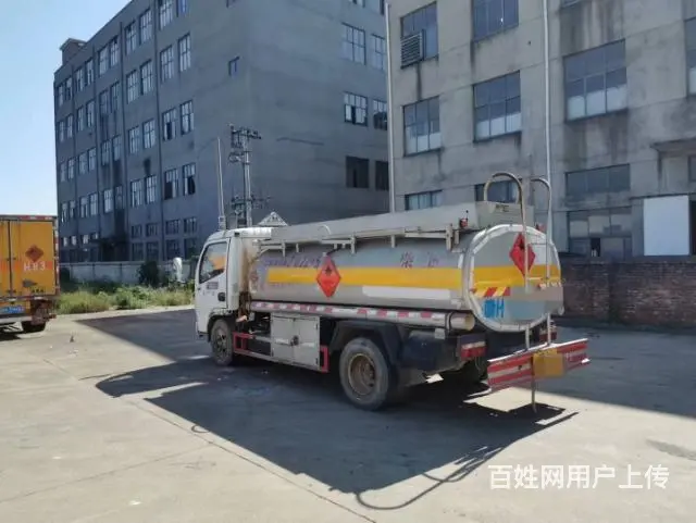 二手5吨油罐车加油车 - 图片 5