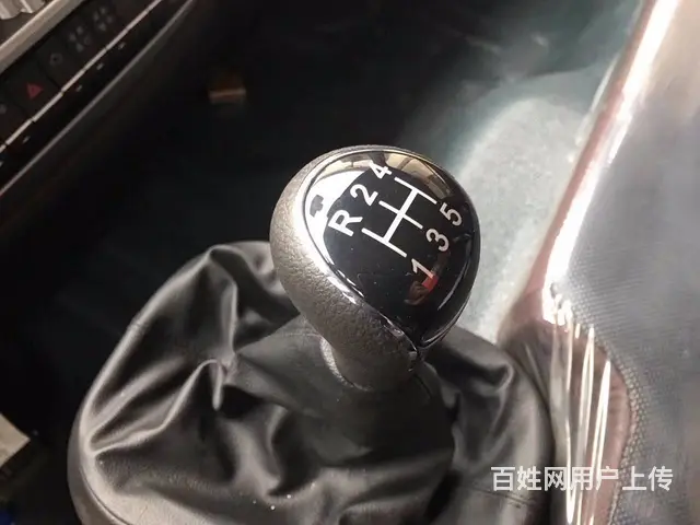 重汽王牌4吨随车吊低价转让 - 图片 7
