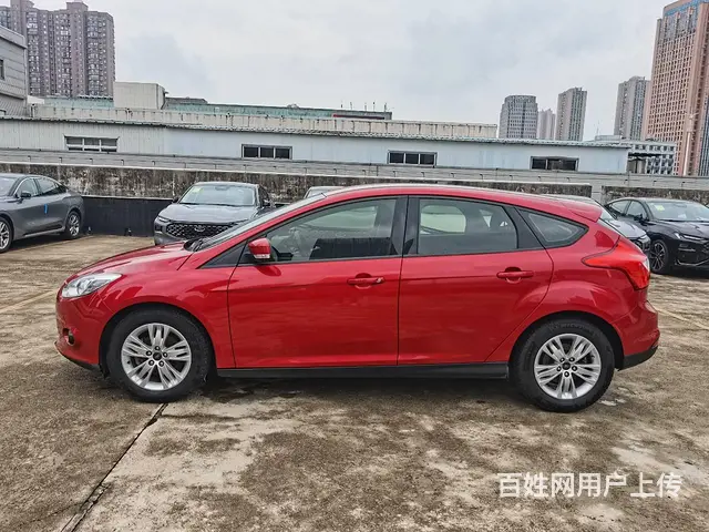 福特 福克斯 2015款 福克斯-两厢 1.6 双离合 舒适 - 图片 3