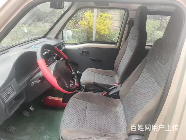 15年五菱之光7座 - 图片 7