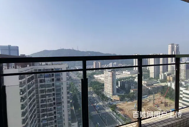 拱北关口岭秀城电梯精装81平大一房一厅出租，租价3000。 - 图片 8