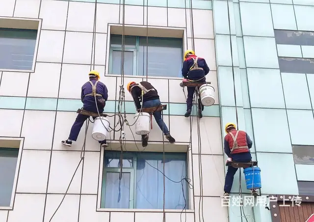 庆阳外墙清洗公司、西峰高空作业蜘蛛侠师傅、外墙维修 - 图片 2