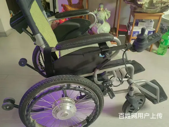 鱼跃牌电动轮椅 - 图片 7