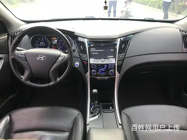 现代 索纳塔 2013款 第八代索纳塔 2.0 手自一体 顶 - 图片 8