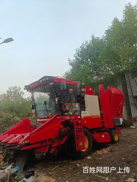 雷沃4ep玉米收割机 - 图片 1