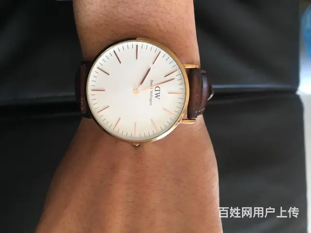 DW正品手表，男款大寸白底 - 图片 1