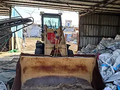 长臂铲车
