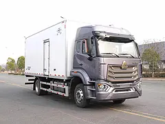 重汽豪沃6米8海鲜冻品冷藏车购车送加油卡一张