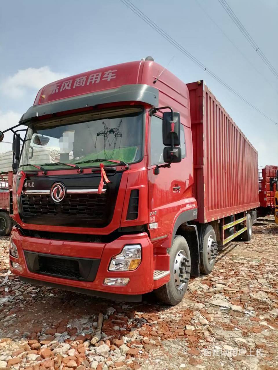 便宜出售2019年东风天龙厢式货车207马力国5