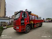 8-10吨解放单桥随车吊吊机任意配 可分期包上户