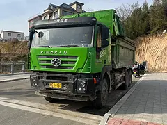 出售20年6月份后八轮渣土车