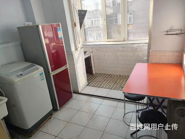 家王家大院附近，五楼一室，室内干净，东西齐全，拎包入住 - 图片 3