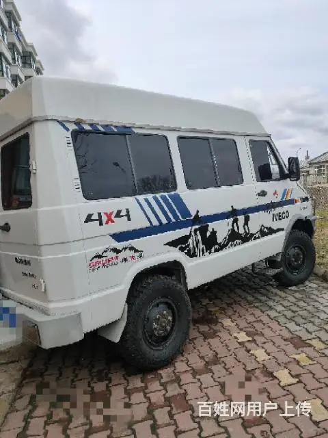 依维柯2045四驱越野车 - 图片 6